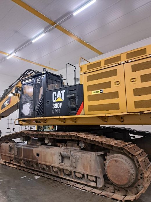 CATERPILLAR 390FL