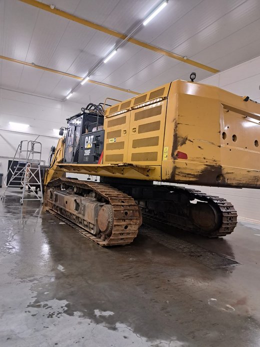 CATERPILLAR 390FL