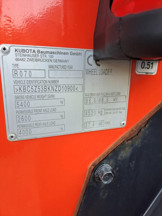 KUBOTA R070