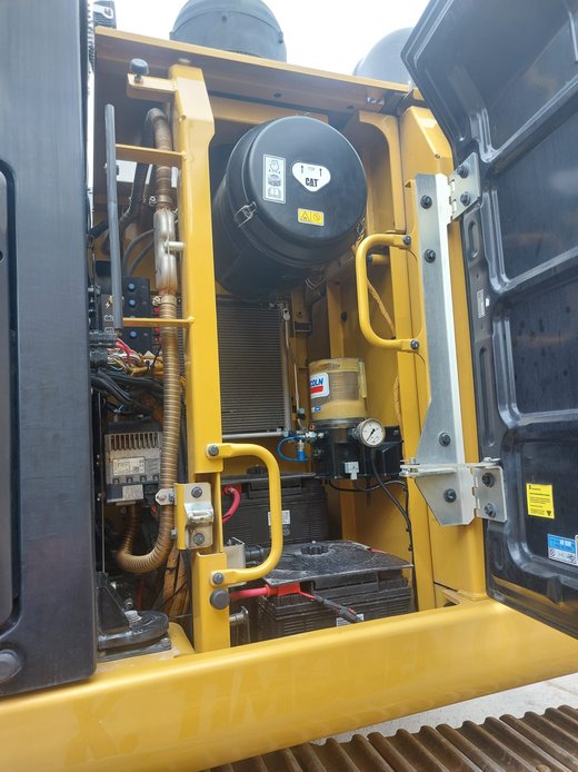 CATERPILLAR 330FL