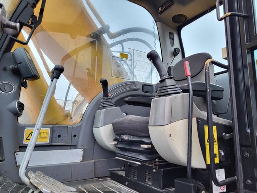 JCB JS200LC