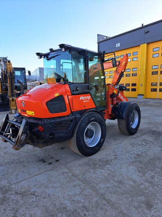 KUBOTA R070