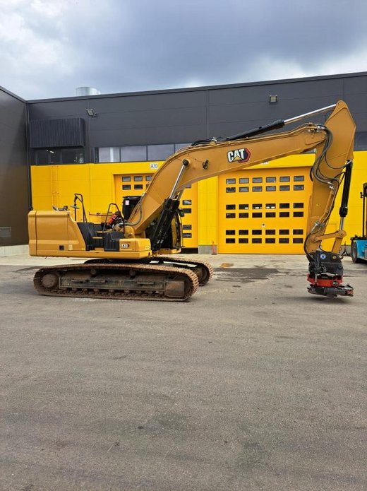 CATERPILLAR 330